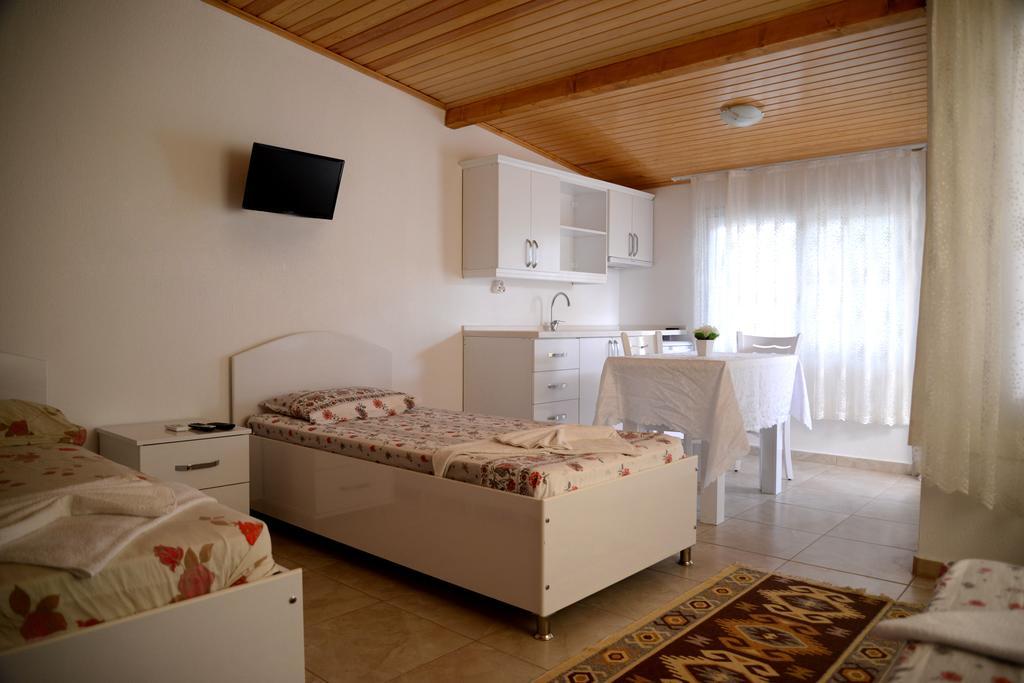 Huzur Hotel Sigacik Quarto foto